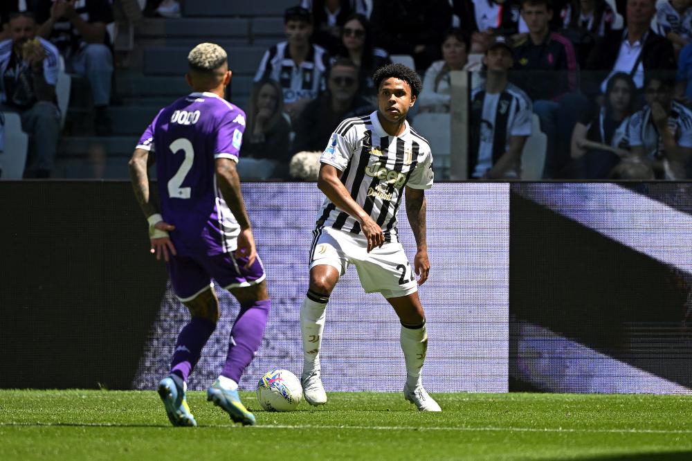 萧华回应65场评奖规则未改动 坚持其有效性原则